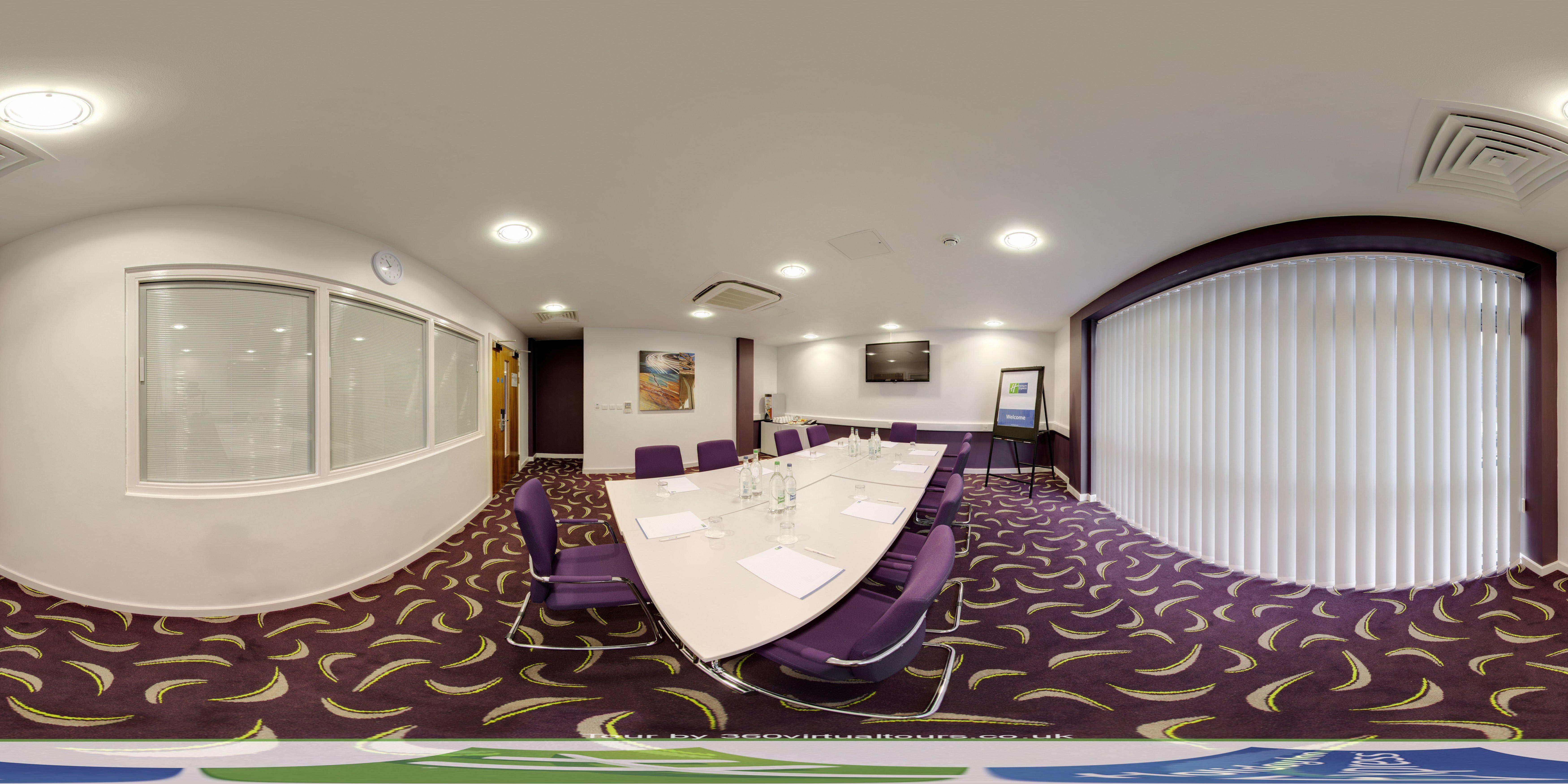 Holiday Inn Express Dunstable, An Ihg Hotel Exterior foto