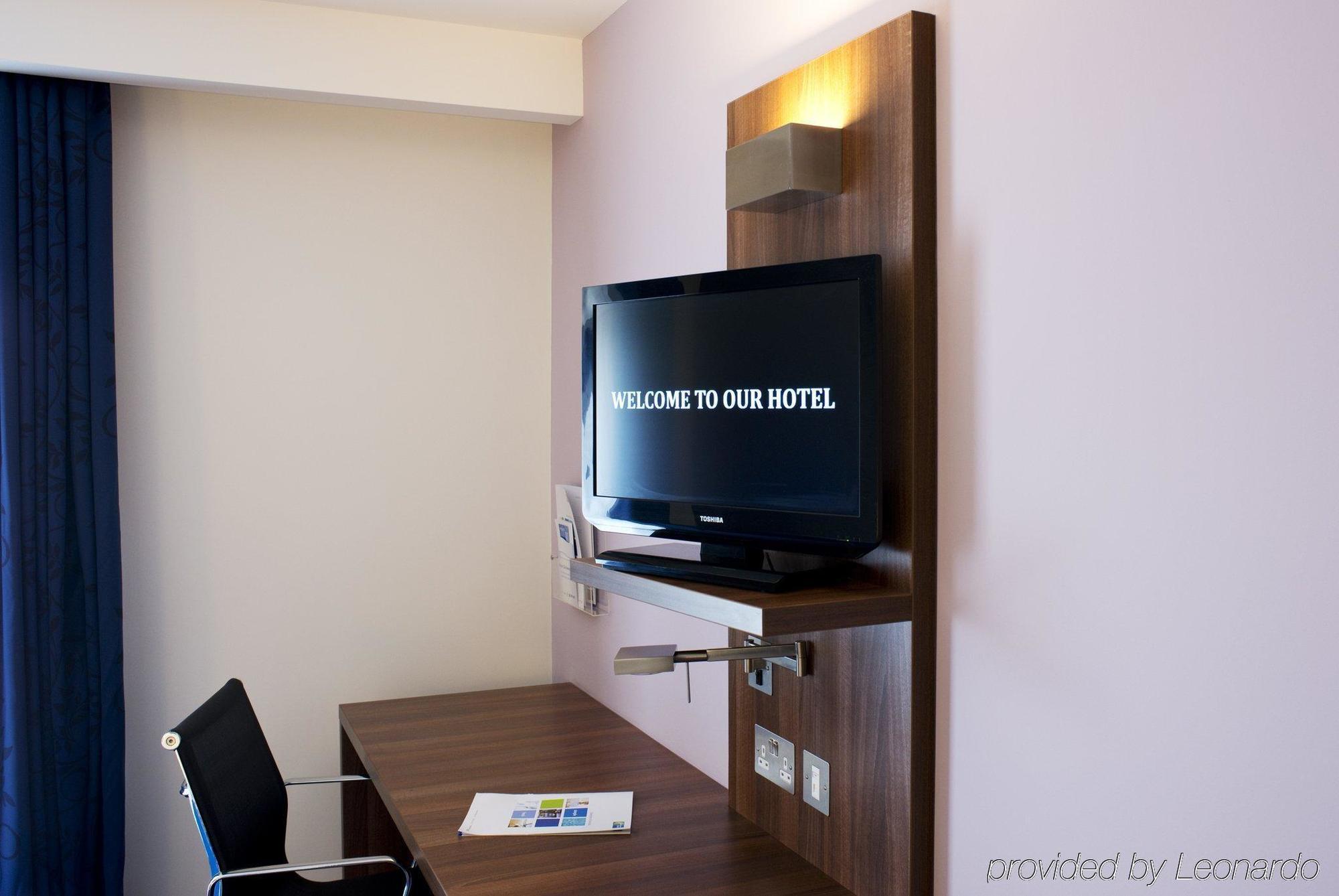 Holiday Inn Express Dunstable, An Ihg Hotel Habitación foto
