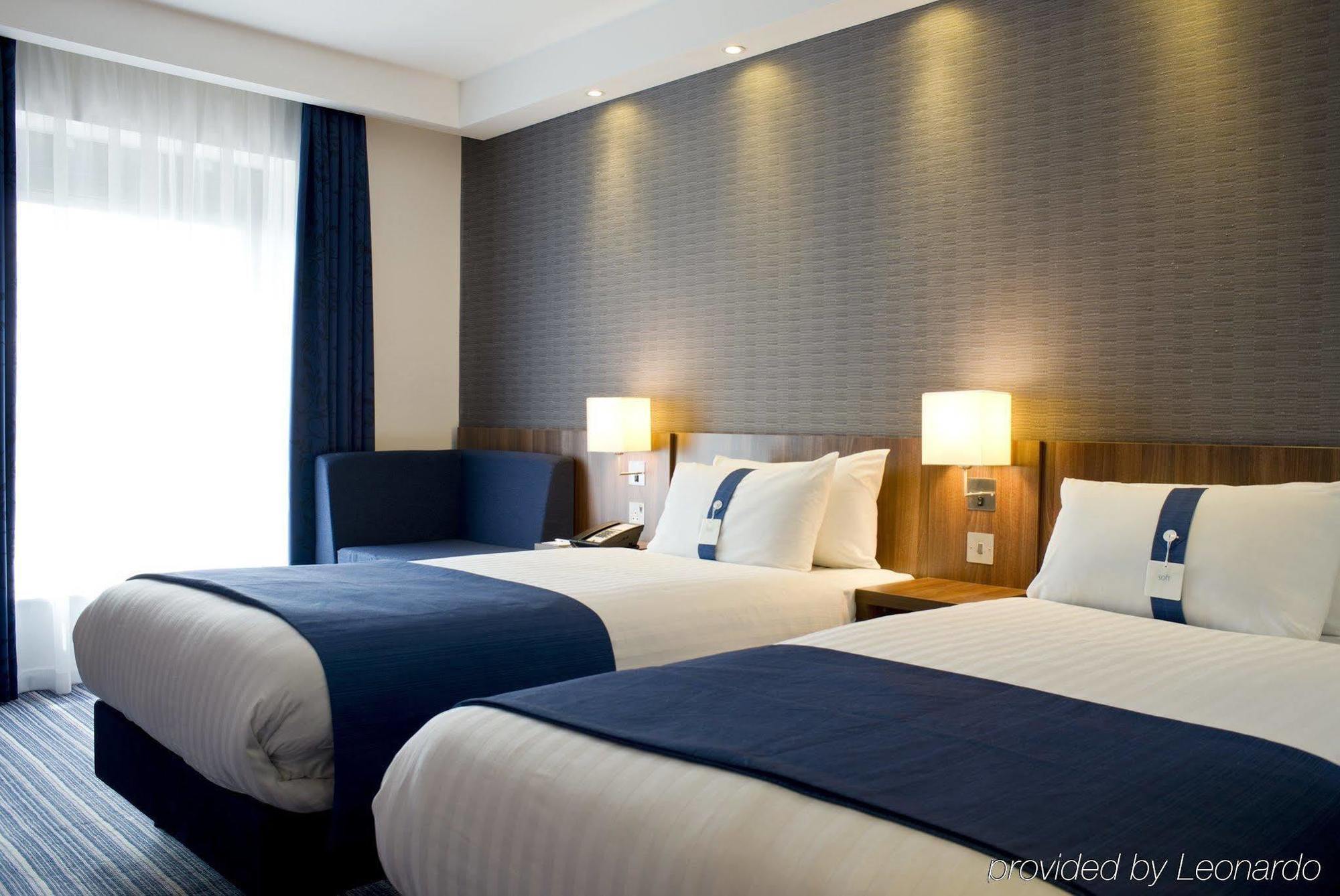 Holiday Inn Express Dunstable, An Ihg Hotel Habitación foto